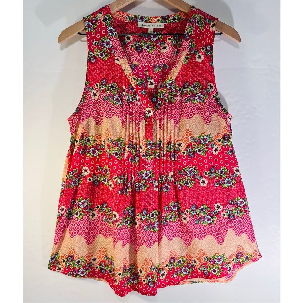 Daniel Rainn Pink Floral Sleeveless Top   Size  M